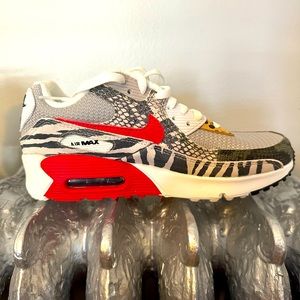 Nike Air Max 90 Leopard Print Boy or Girl Size 5.5